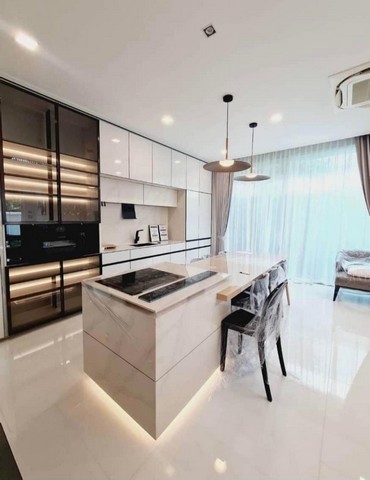 ปล่อยRENT luxury style house  Vive เอกมัย รามอินทรา 4 bedrooms 5 bathrooms ใกล้CDC  