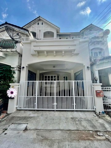 TOWNHOUSE - 3 BEDROOM 23 ตร.วา 22000 บาท ใกล้กับ ประชาชื่น ราคาคุ้ม