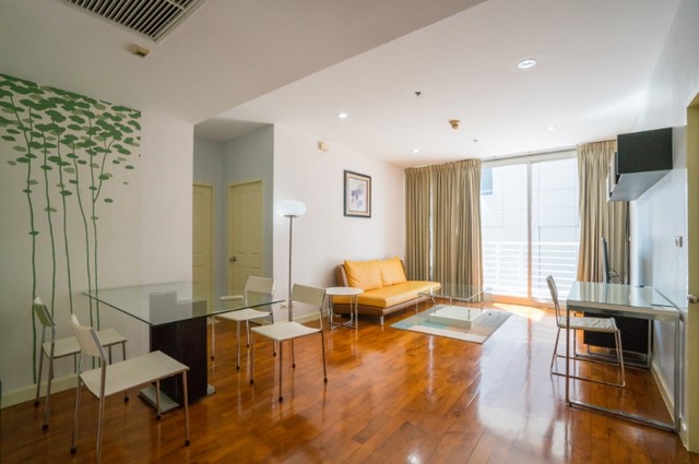 Siri Residence Sukhumvit 24 Condo For Rent Near BTS 