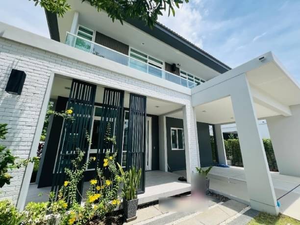 โครงการหรู Land&House ขาย 9.6 ล้าน 81 ตรว. 4 นอน มัณฑนา สันทราย บ้านเดี่ยวหลังใหญ่ 2 ชั้น แปลงหัวมุม บนถนนเส้น ดอยสะเก็ด- เชียงใหม่ 