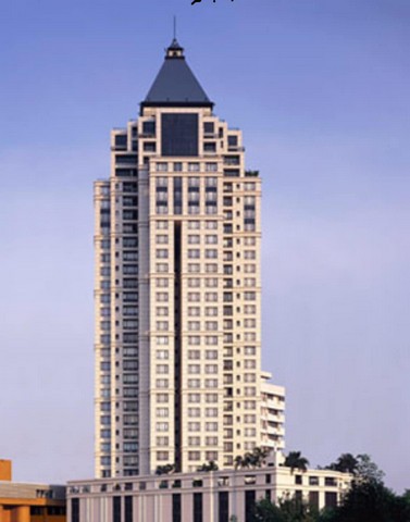 For rent Baan Piya Sathorn is a high rise condo near BTS Chong Nonsi