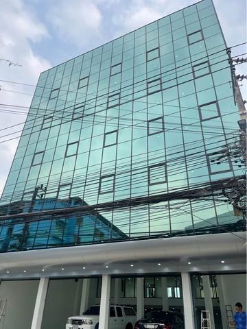 ให้เช่าอาคารสำนักงาน 6 ชั้น พร้อมลิฟท์ 1 ตัว ย่านลาดพร้าว บางกะปิ ใกล้ MRT ลาดพร้าว 83