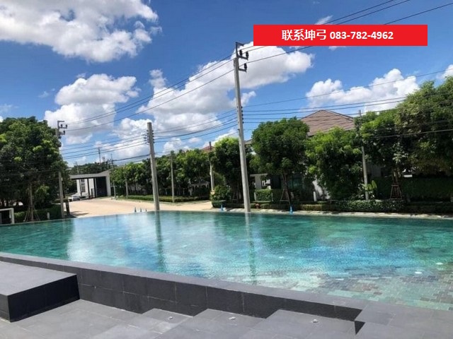 Rent a big house Setthasiri  Krungthep Kreetha Rama 9 near Unico Golf Course