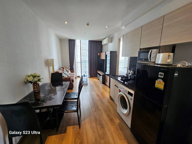 Condo Park 24 Condominium with large garden in the heart of Emporium area near BTS Phrom Phong