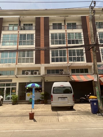 ขายอาคารพาณิชย์ 4 ชั้นครึ่ง   B harmony ราชพฤกษ์ ตำบล มหาสวัสดิ์ อำเภอ บางกรวย นนทบุรี