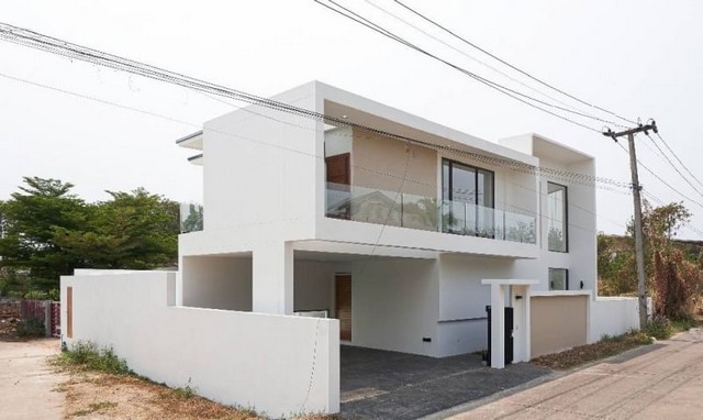 9.89 ล้าน ขาย Pool villa Modern style ใกล้ พืชสวนโลก ไนท์ซาฟารี เชียงใหม่