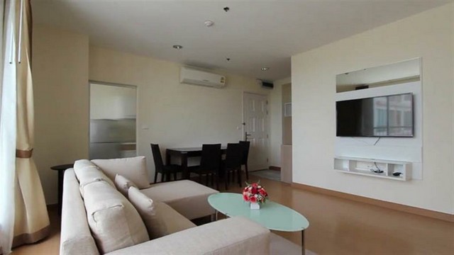 High rise condo!! Life Sukhumvit 65 near BTS Phra Khanong