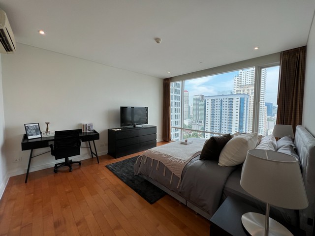 Fullerton Sukhumvit peaceful pleasant convenient 16th floor BTS Thonglor