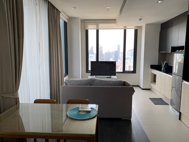 Edge Sukhumvit 23 beautiful view peaceful 30th floor BTS Asoke