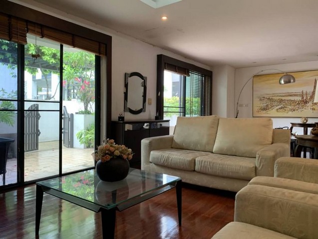 Kiat Thani City Mansion (Sukhumvit 31) for Rent 3 bedrooms.