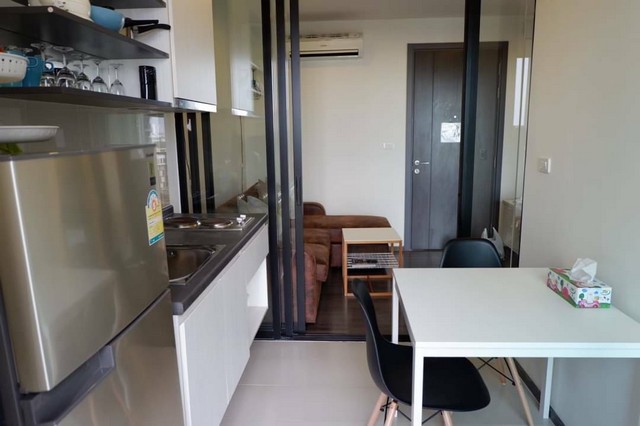 ห้องชุด The Base Park West Sukhumvit 77  ขนาดพื้นที่ 28 sq.m. 3400000 บาท ใกล้ - เข้าออกได้หลายทาง