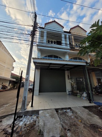 อาคารพานิชย์ 2.5 ชั้น หลังริม บ้านเอื้ออารีย์ ใกล้เครือสหพัฒน์  ต.นนทรี อ.กบินทร์บุรี. จ.ปราจีนบุรี