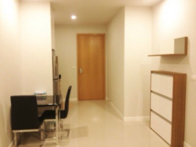 Condominium Circle Condominium  20000 บาท 1 BEDROOM พื้นที่เท่ากับ 47 ตรม ใกล้กับ - ทำเลดีเยี่ยม