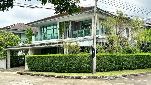 บ้านเดี่ยว เศรษฐสิริ ศรีนครินทร์ – พระราม 9 หลังมุม ถนนเมน ใกล้ Club House