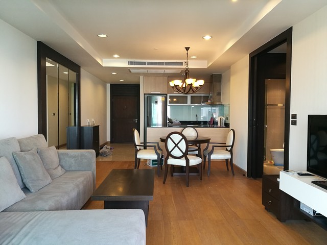 High rise condo!! Sathorn Garden near BTS Sala Daeng