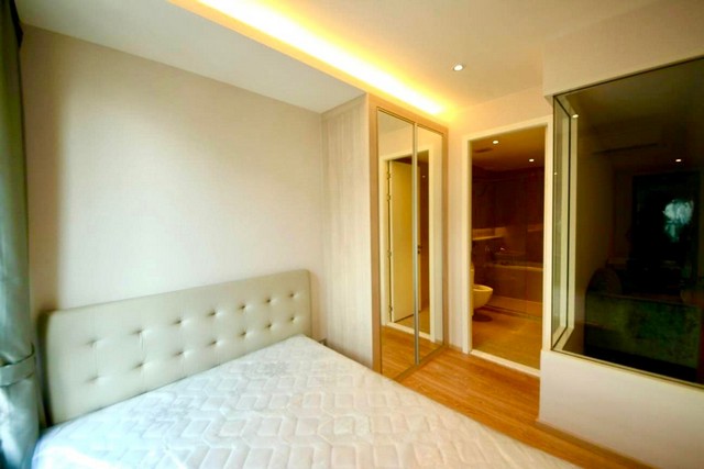 CRB203 H Condo Sukhumvit43 ใจกลางเมือง  1 Bedroom 36 ตรม ชั้น 8