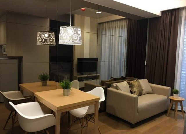 Corner Unit for rent & sale at The Lumpini 24, near BTS Phrom Phong